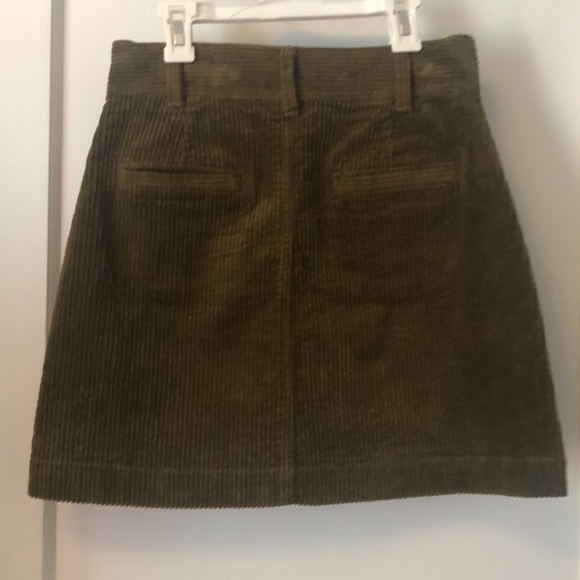 Madewell olive green corduroy mini skirt - Picture 5 of 5